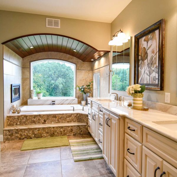 Bro Home Master Bathroom