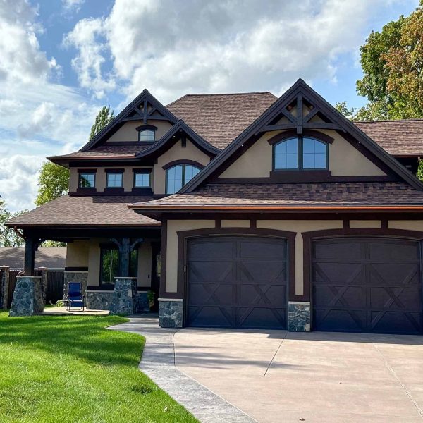 Spicer Home on Pelican Lake • Exterior roadside door and garage view