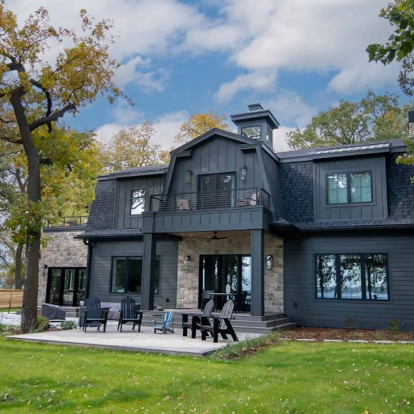 Zunich Home on Detroit Lake lakeside exterior