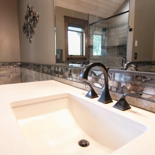 Briard Construction Model Home Master Bathroom Vanity & Bathtub Tile