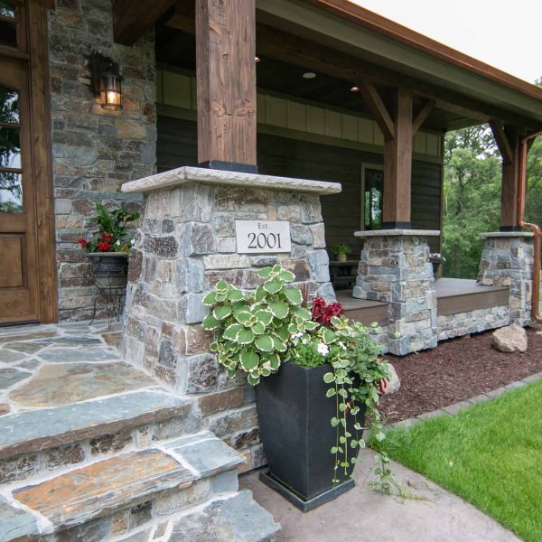 Briard Construction Model Home Entrance 2001 Pillar